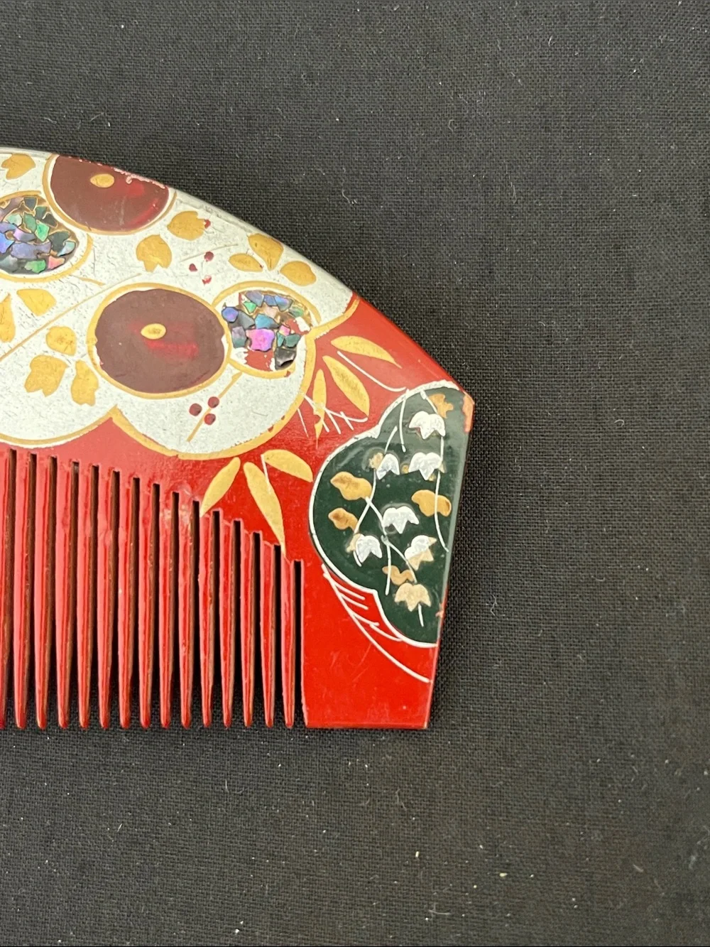 Vintage Red Floral Comb